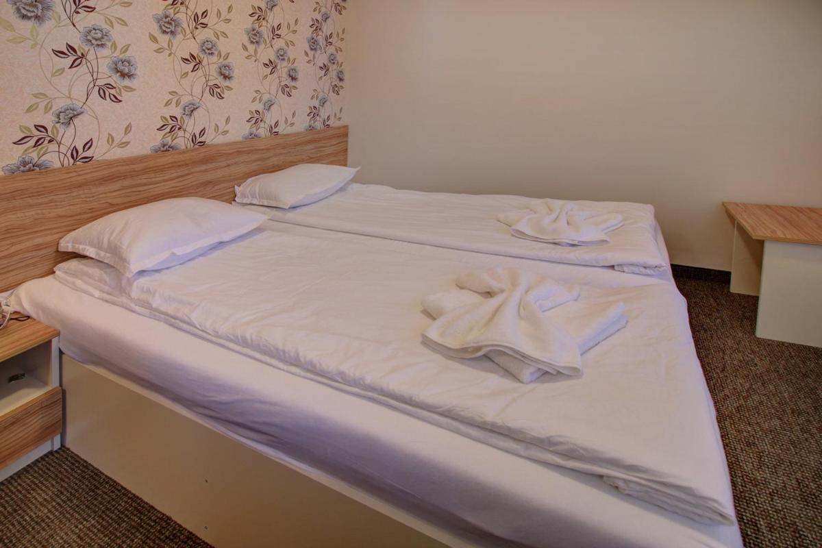 Hotel Mida Обзор Экстерьер фото